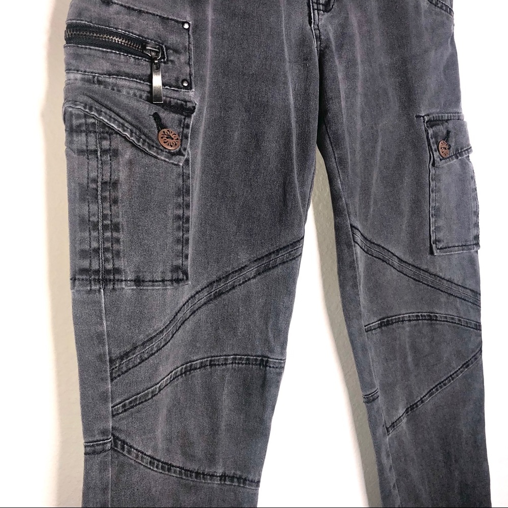 Celebrity Pink Gray Cargo Zip Leg Jean Size 3